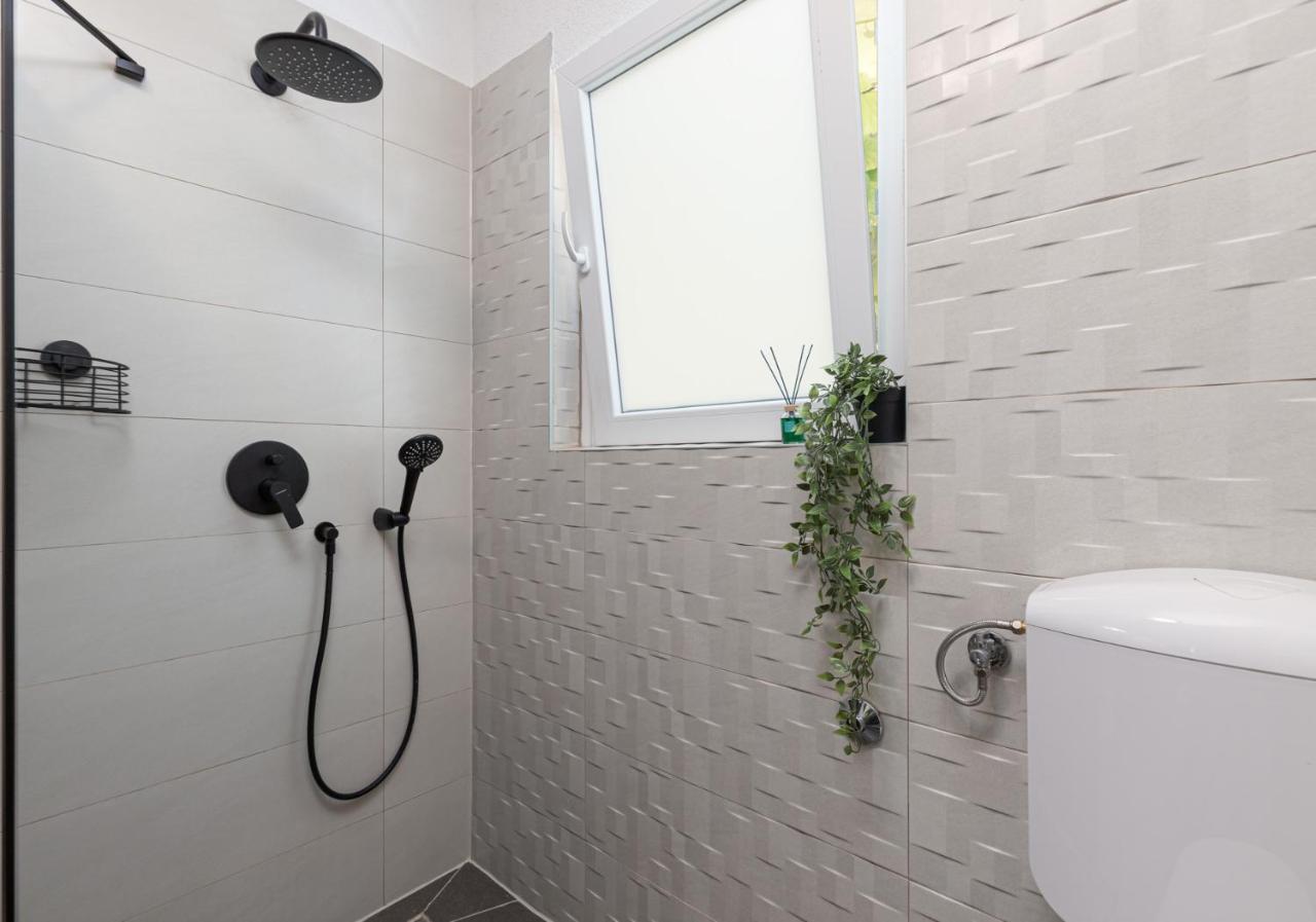 Cukerina Apartment With Whirpool & Sauna Porec Ngoại thất bức ảnh