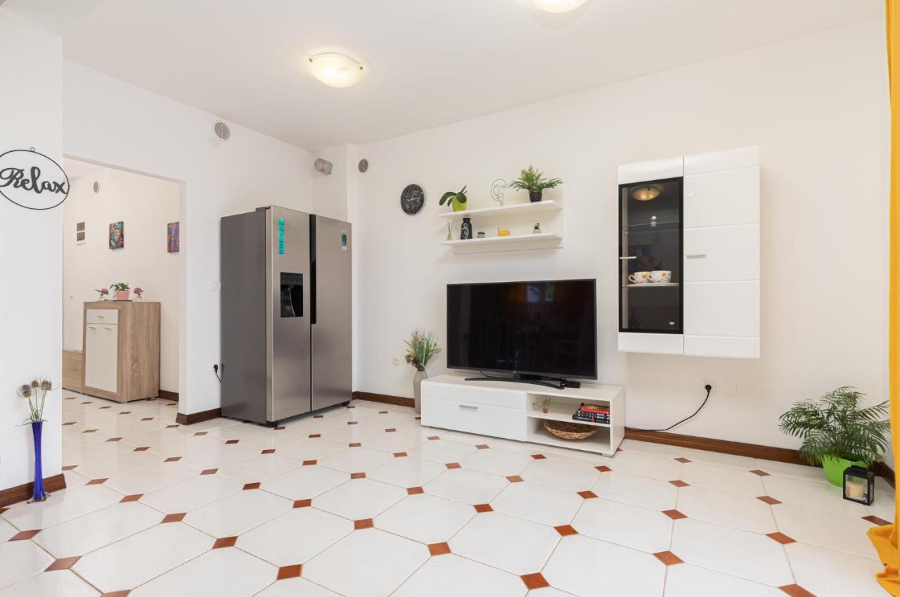 Cukerina Apartment With Whirpool & Sauna Porec Ngoại thất bức ảnh
